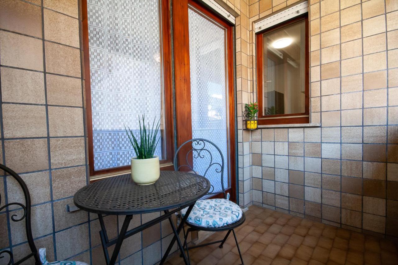 Tranquillo Bilocale Vicino Al Centro Storico Apartment โบลซาโน ภายนอก รูปภาพ
